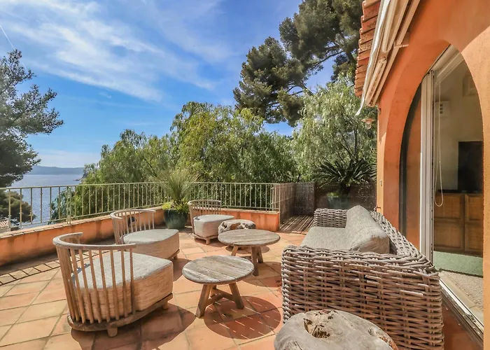 Les Pins * Le Lavandou