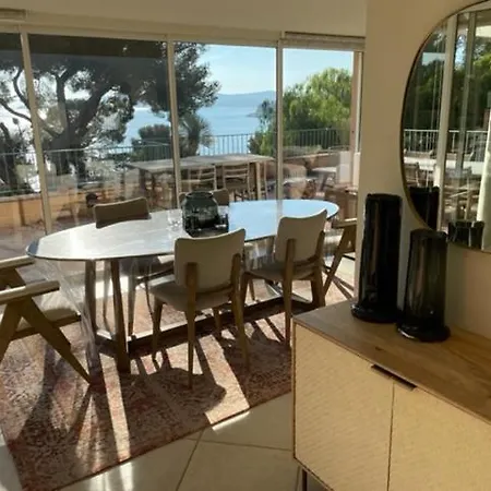 Les Pins Villa *