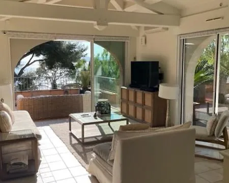 Les Pins Villa Le Lavandou